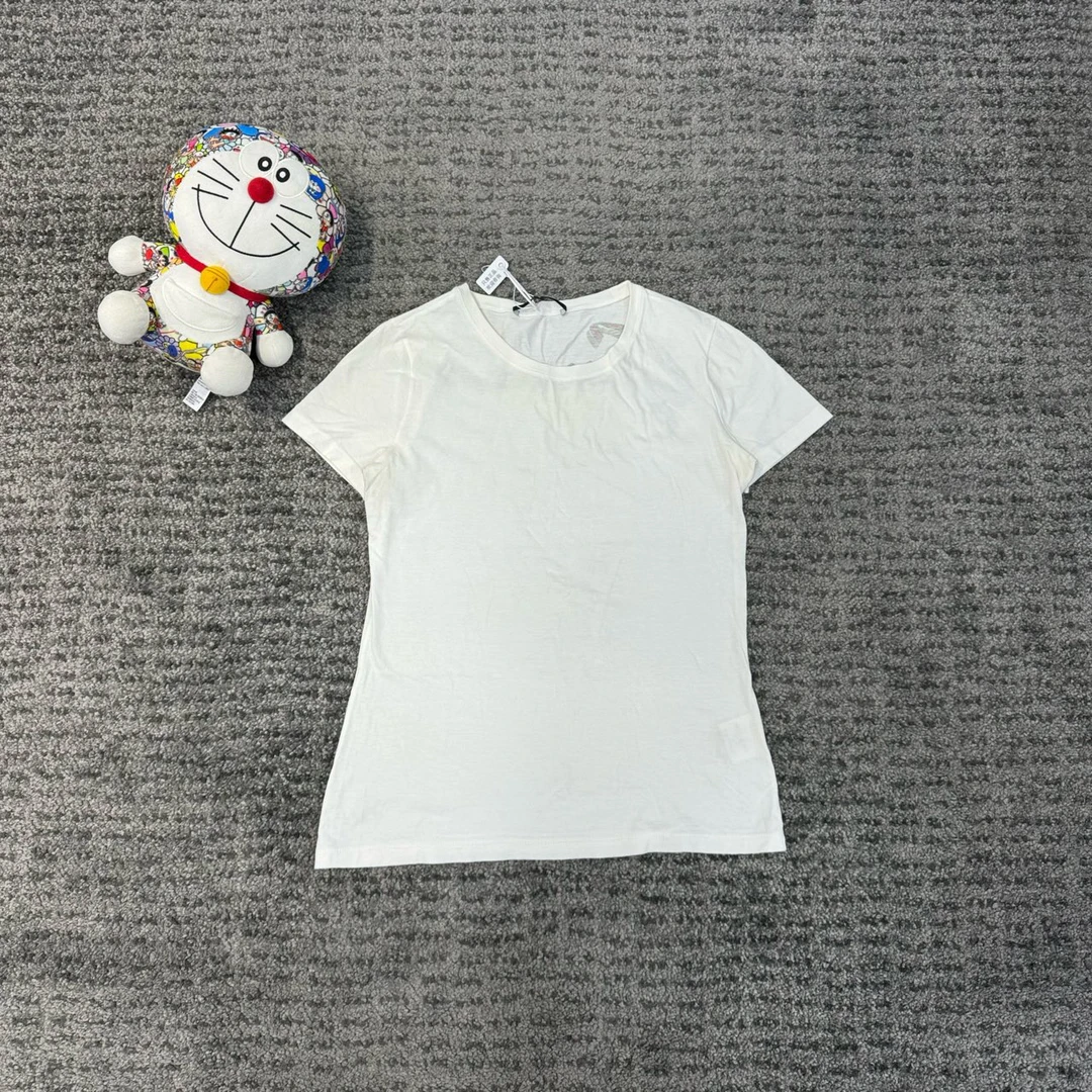 GUCCI 背后涂鸦LOGO 短袖 尺码/XS 成色/95 YH11873