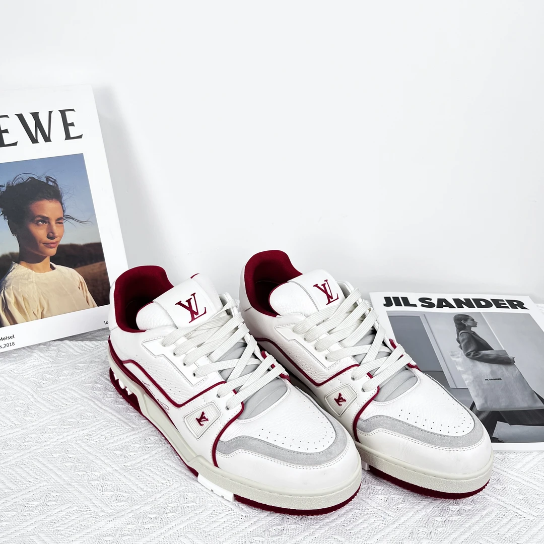99新 LV trainer 新款54尾 白红 有盒 尺码/8.5 DY10681