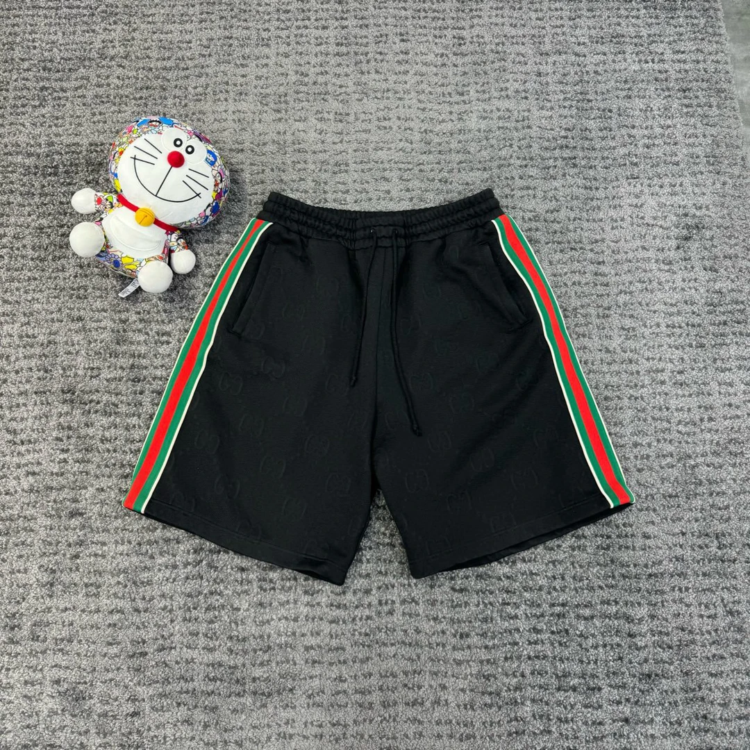 GUCCI 暗纹满印老花刺绣 校服短裤 尺码/L 成色/99 YH10521