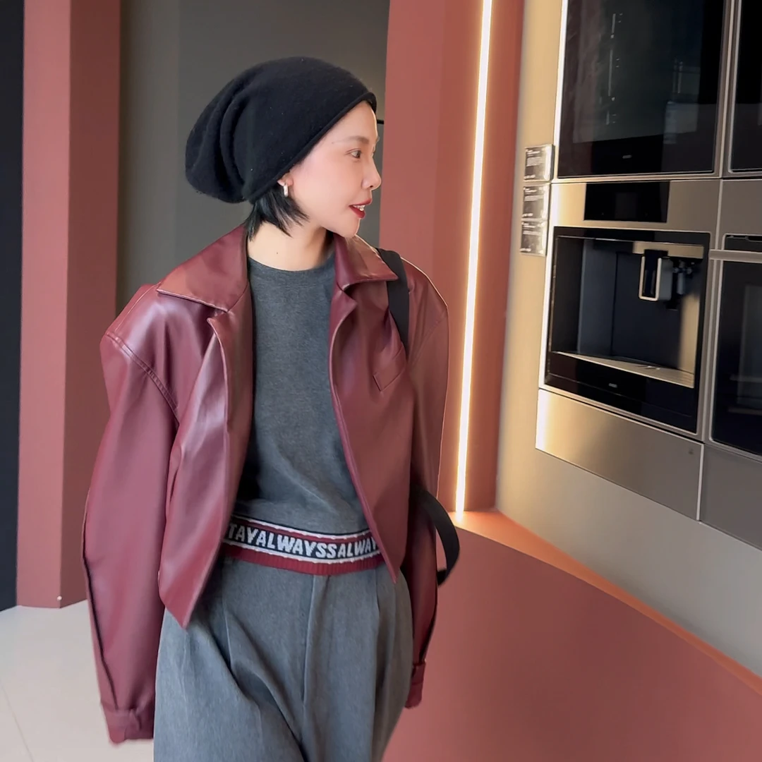 LYXZ秋季新款设计感翻领下摆侧扣袢皮衣73239