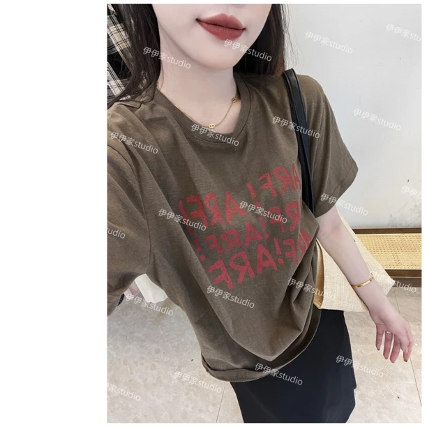 伊伊家 【松弛有度】极简韩系涂鸦配色纯色磨毛T恤 有质感！