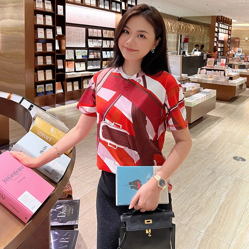 琳媚新款时尚气质百搭休闲短袖圆领纯棉定位印花T恤女