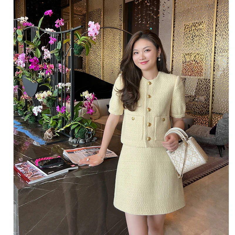 【琳媚】时尚简约小鸡黄外套+半裙连衣裙