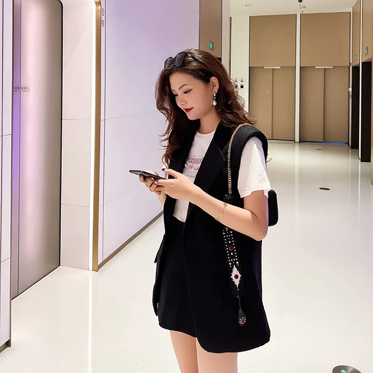 百搭休闲外穿黑色马甲背心上衣女