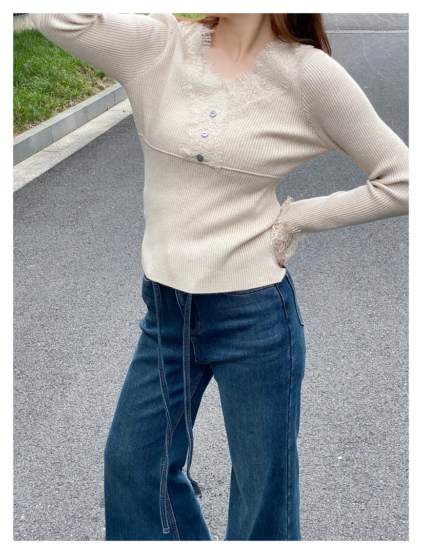 【丝语】蕾丝V领打底衫