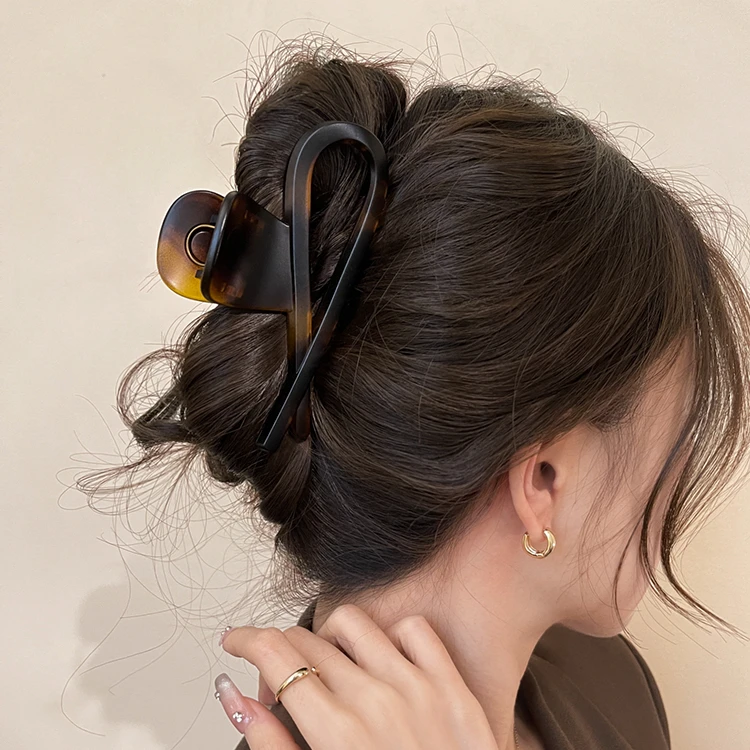 鱼尾小众高级感鲨鱼抓夹韩版气质百搭复古简约款发夹实物好看网红