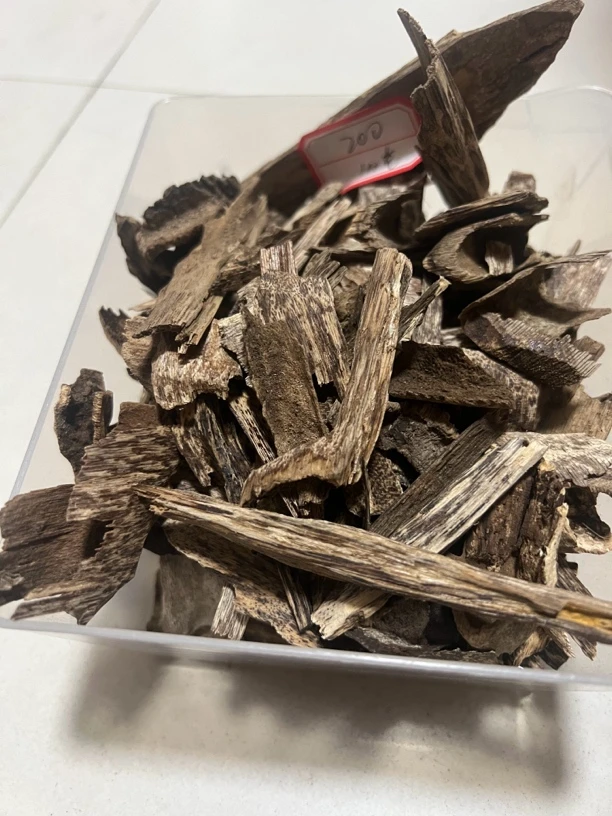 海南虫漏壳料红土原料薰香香料原料香薰香料