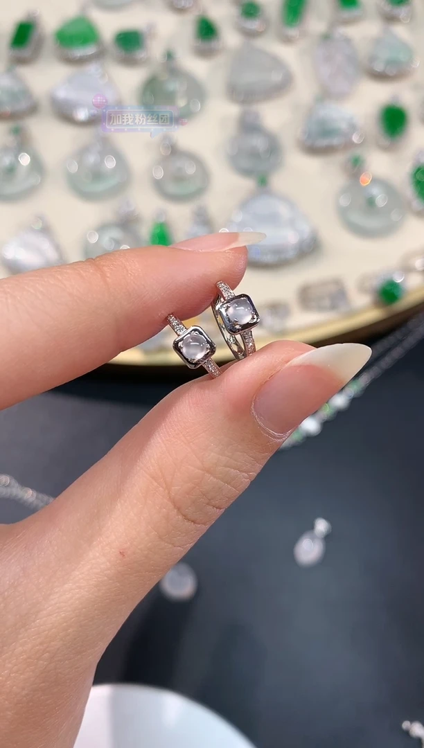 翡翠蛋面耳饰-18K金-多样性发其一BC02|CXQ4