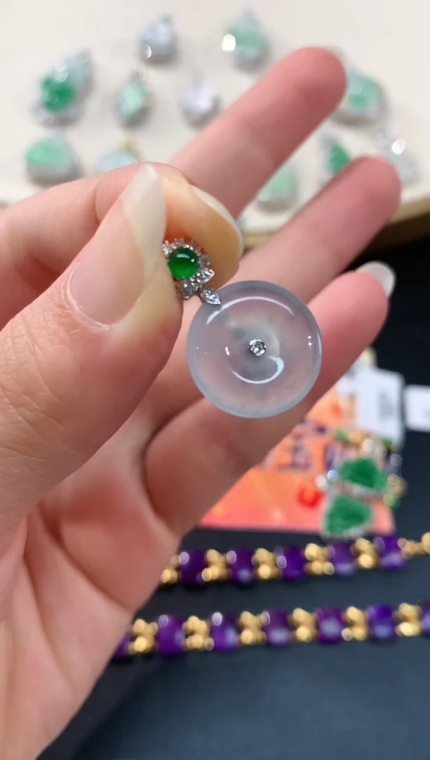 【闪购商品】翡翠吊坠(不含链)18K金镶嵌平安扣A159|2800