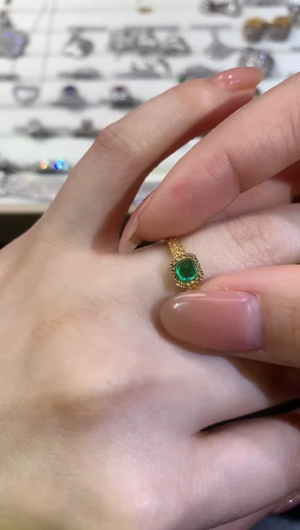 【闪购商品】祖母绿戒指18K金镶嵌E46|1980