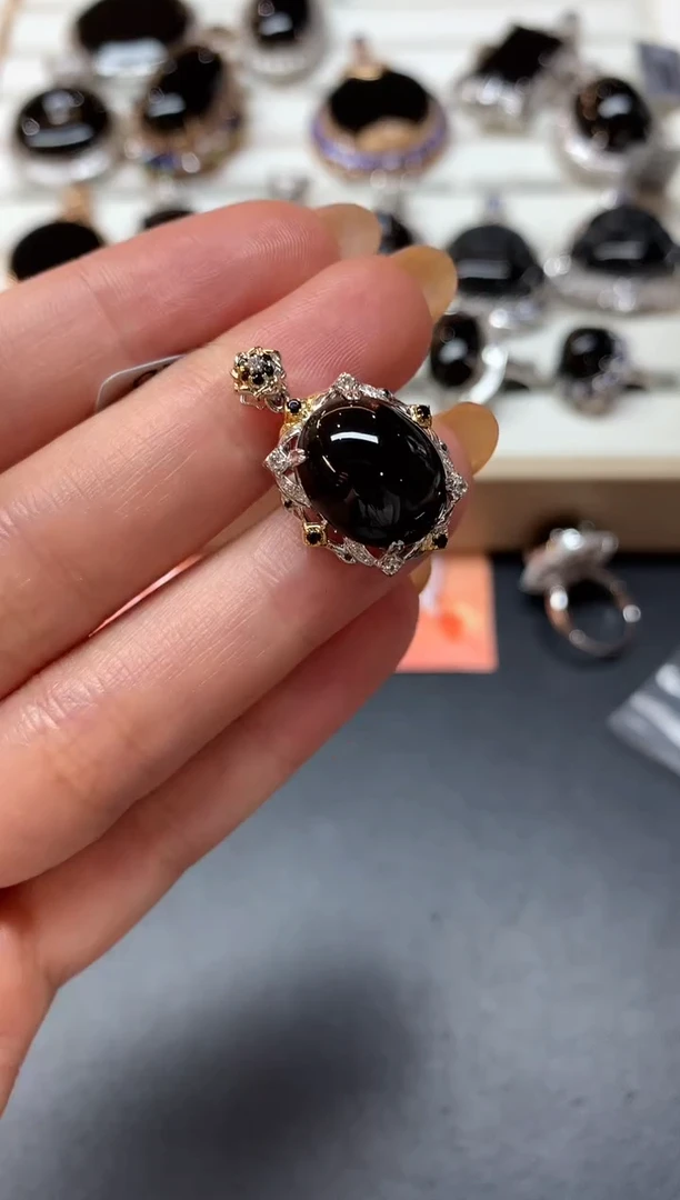 【闪购商品】翡翠吊坠(不含链)18K金镶嵌E406|6980