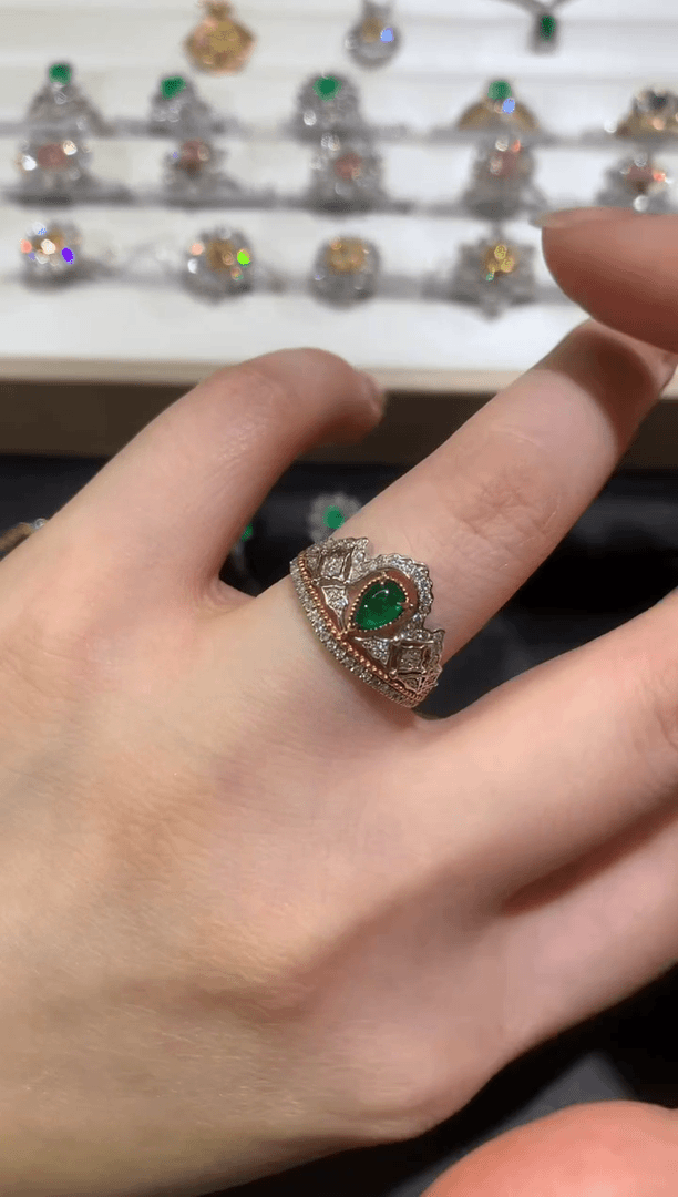 【闪购商品】祖母绿戒指18K金镶嵌D222|4980