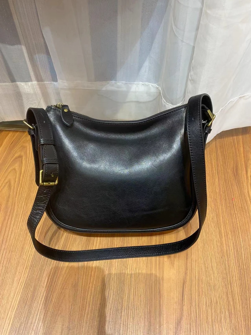 【自留款】休闲女士新款时尚斜跨包1018