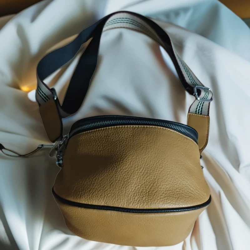 百搭头层牛皮休闲轻奢女士新款时尚斜跨包7266