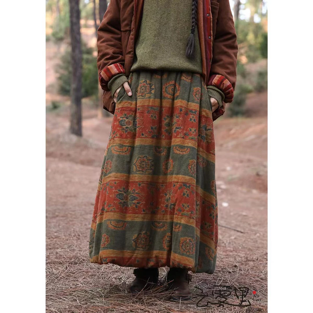 云雾里 原创设计3051复古文艺松弛感保暖舒适华丽缤纷针织棉半裙