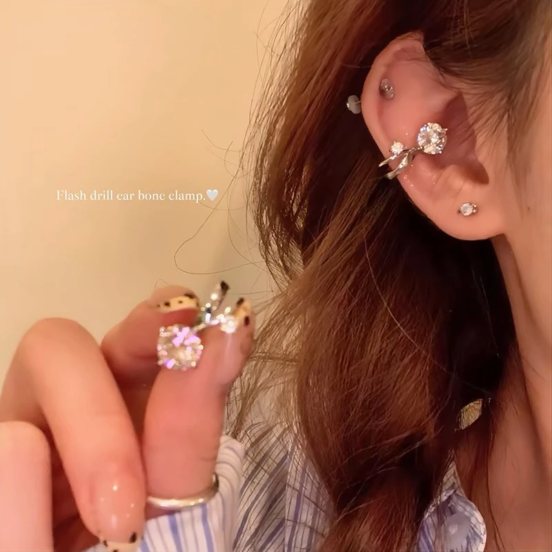 合金合成锆石耳饰 氛围感～超闪耳蜗夹女小巧精致无耳洞耳骨夹百搭
