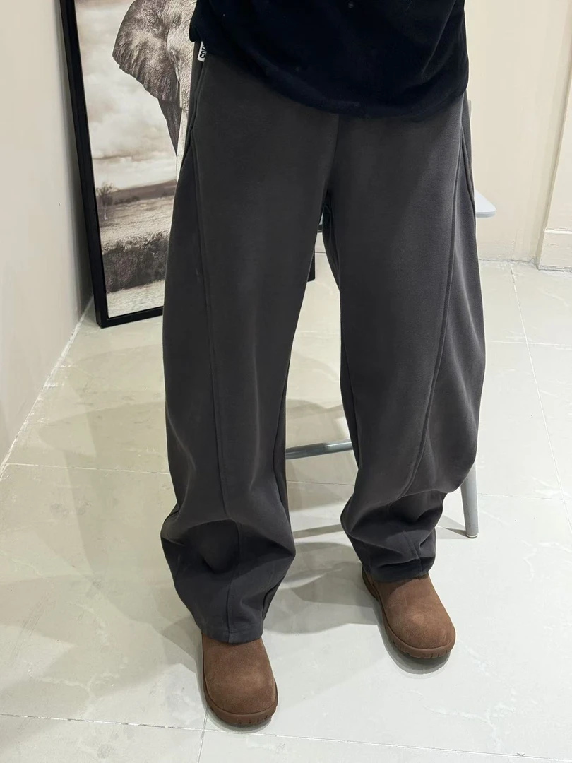 遇见日韩直筒拖地裤卫裤大弯刀黑灰两色加厚保暖卫裤