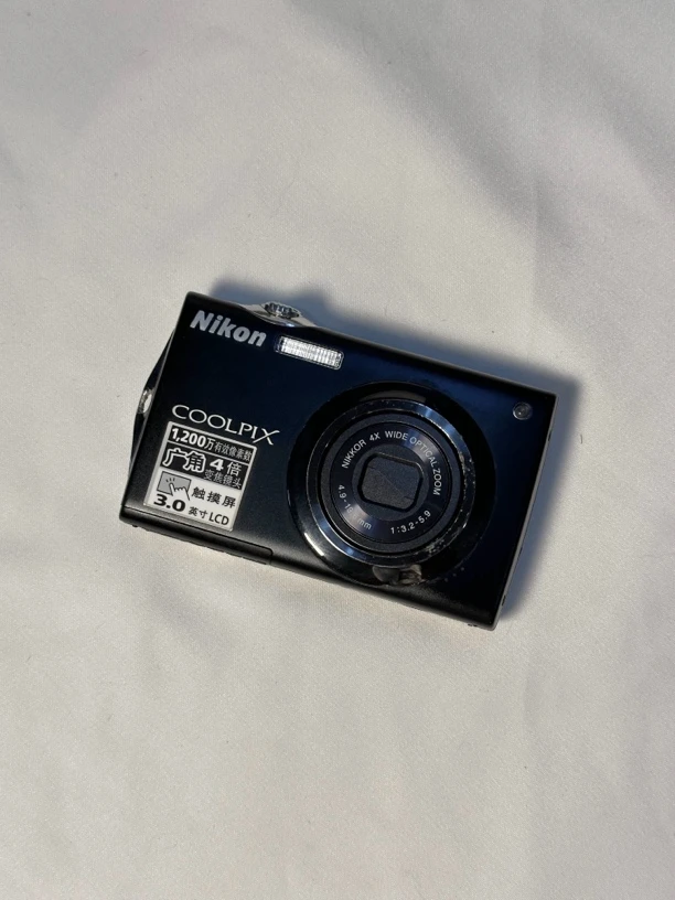 9新 Nikon/尼康 S4000 有磨损CCD相机 1400w像素 4倍光学变焦
