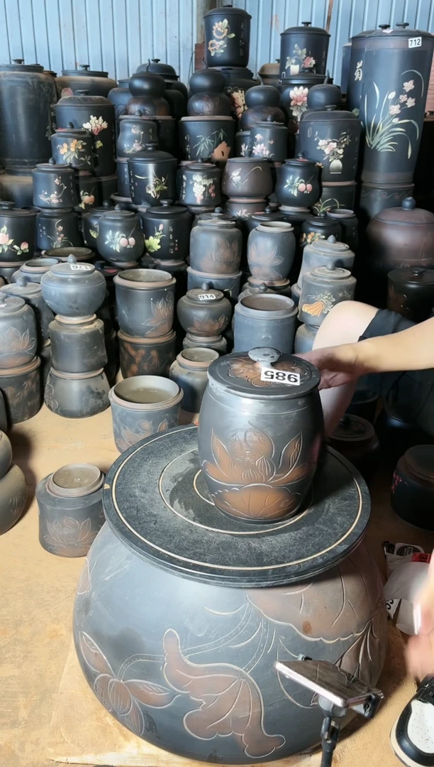 【闪购商品】壶瑕疵茶叶罐 高柱 荷花 985