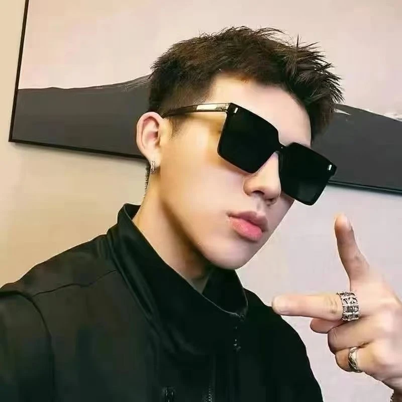 2023新款韩版男女开车潮流帅气墨镜高级感ins防紫外线显脸小墨镜