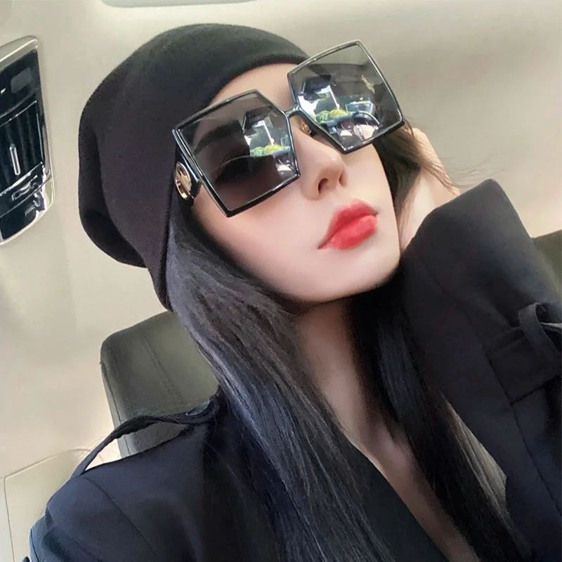 墨镜女大脸显瘦街拍时尚潮欧美网红复古防紫外线太阳眼镜大框方形