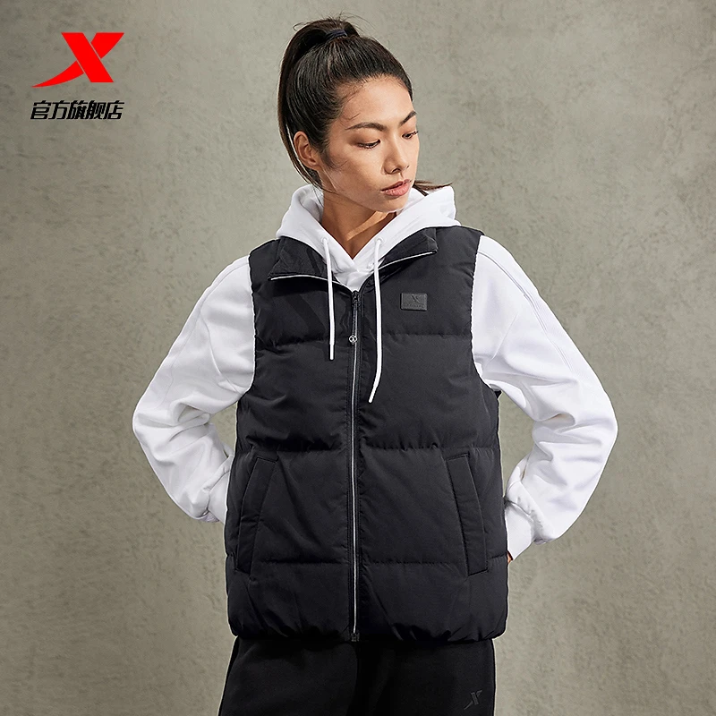 特步女装立领鸭绒保暖羽绒马甲女冬季新款女子休闲运动外套