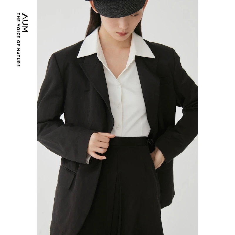 【2024春新款】噢姆外套女春秋设计师黑通勤时尚小西装M1BW33673