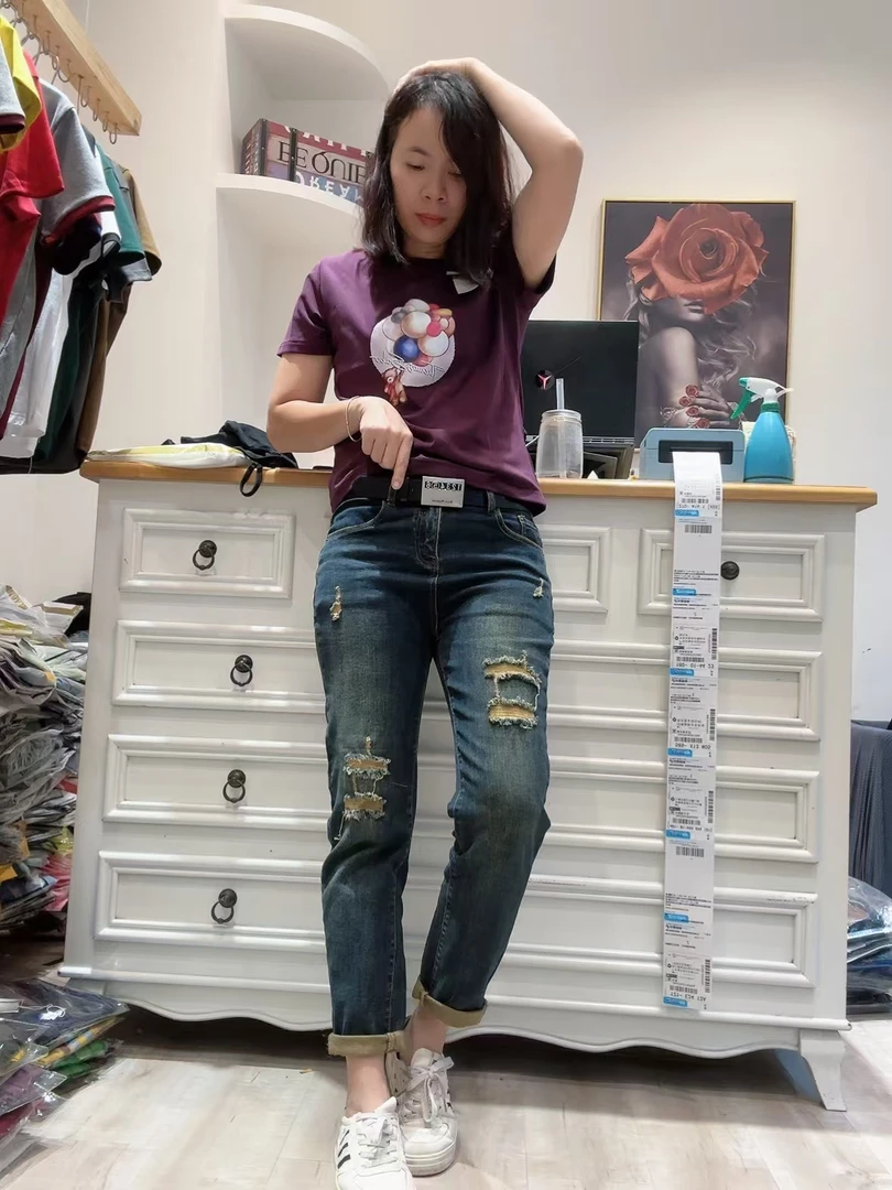 时尚潮流百搭秋冬款假破哈伦老爹牛仔裤2616