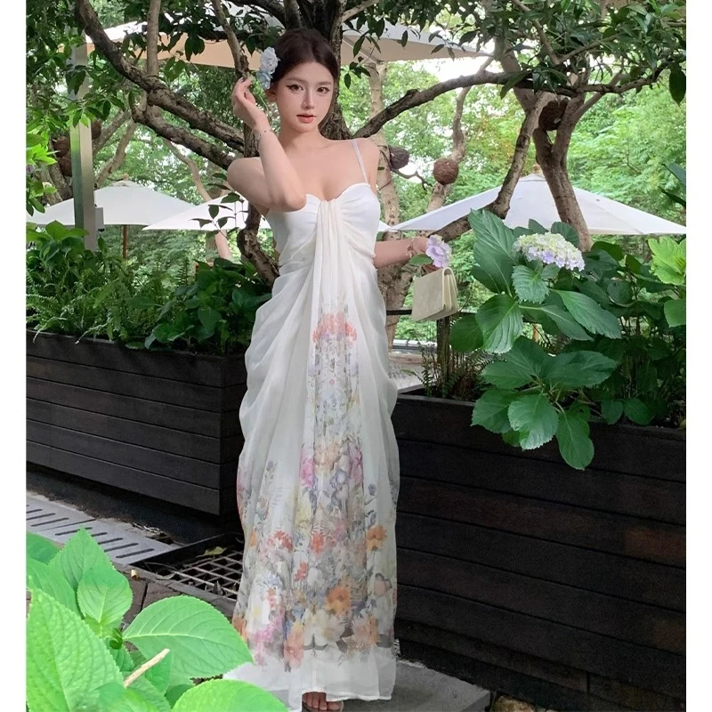 新中式碎花吊带连衣裙女夏季海边度假风高级感绝美气质收腰长裙子