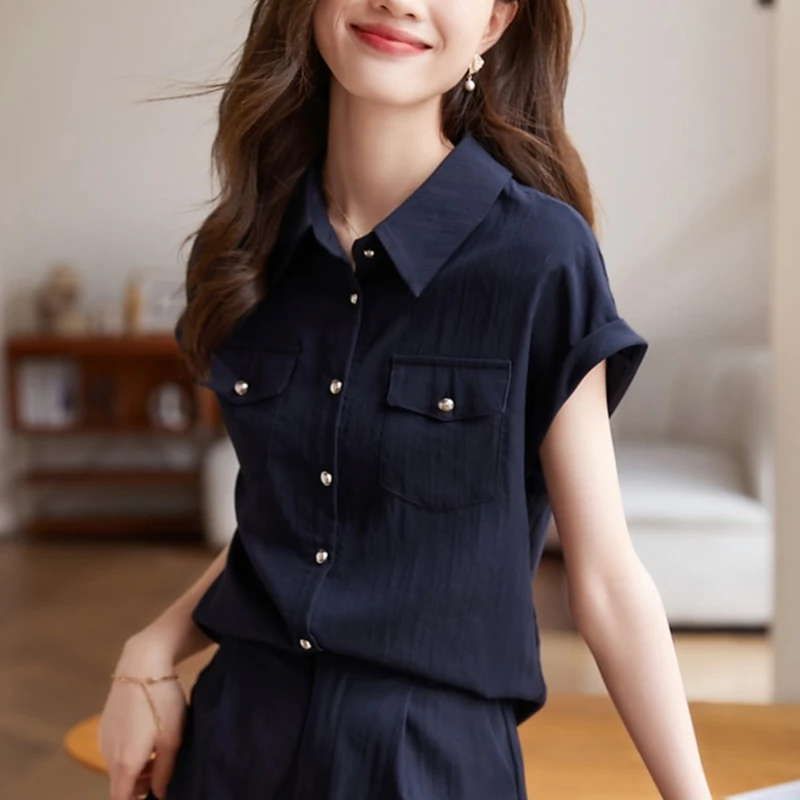 2025年夏季新款时尚洋气衬衫短裤两件套收腰显瘦舒适轻薄套装女