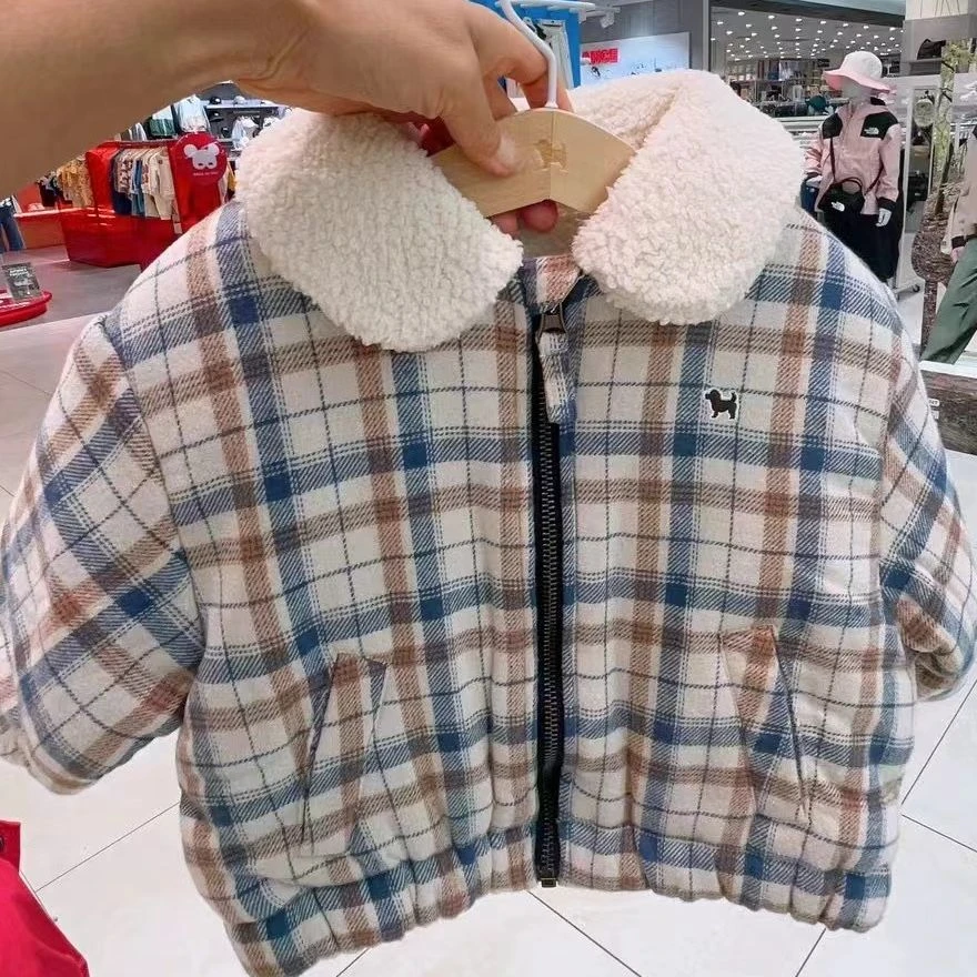 现 韩单24冬儿童格纹翻领毛绒外套09045