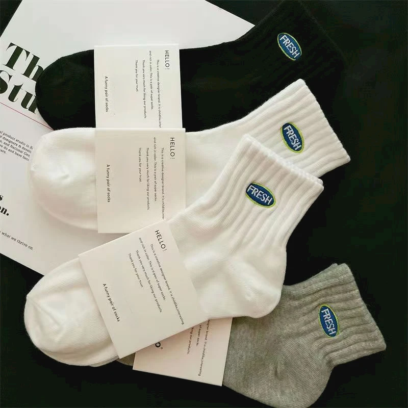 纯色男士秋冬款白色中长筒防臭吸汗商务百搭透气学生运动袜棉男袜