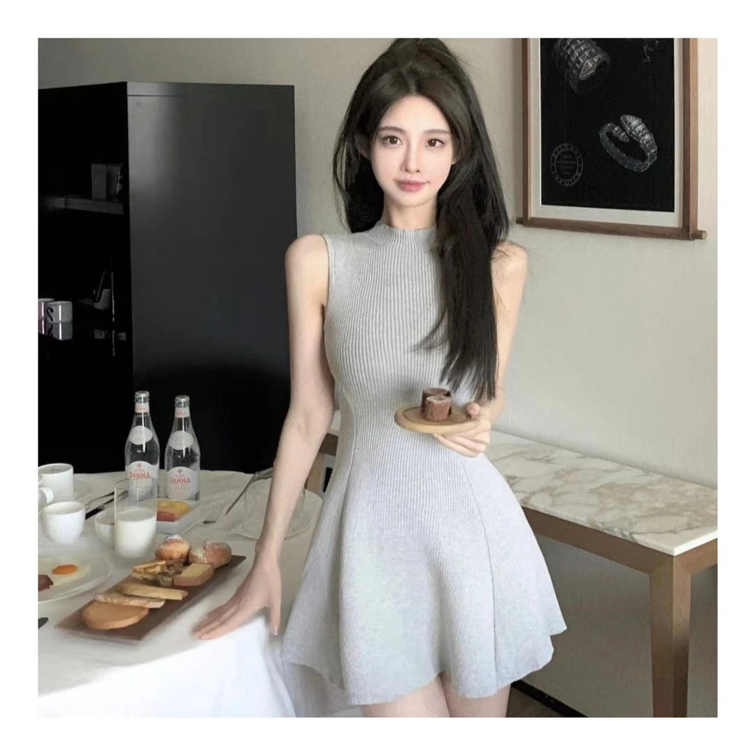 无袖针织连衣裙女夏修身显瘦气质小个子温柔风甜美a字背心裙外穿