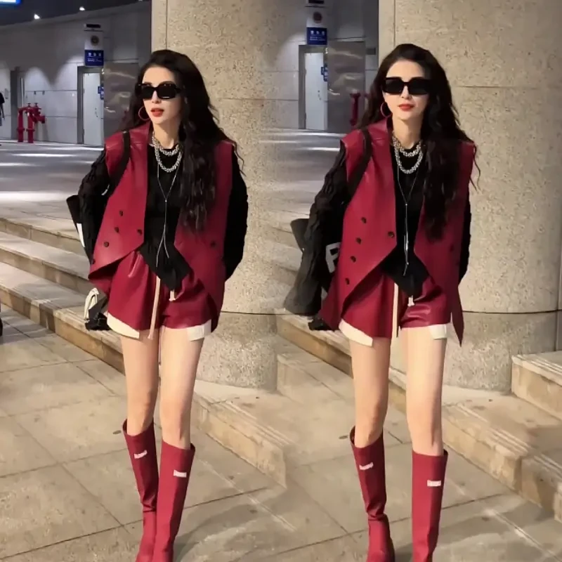 网红炸街三件套装女时尚2024秋季新款高级感PU皮马甲+短裤+打底衫