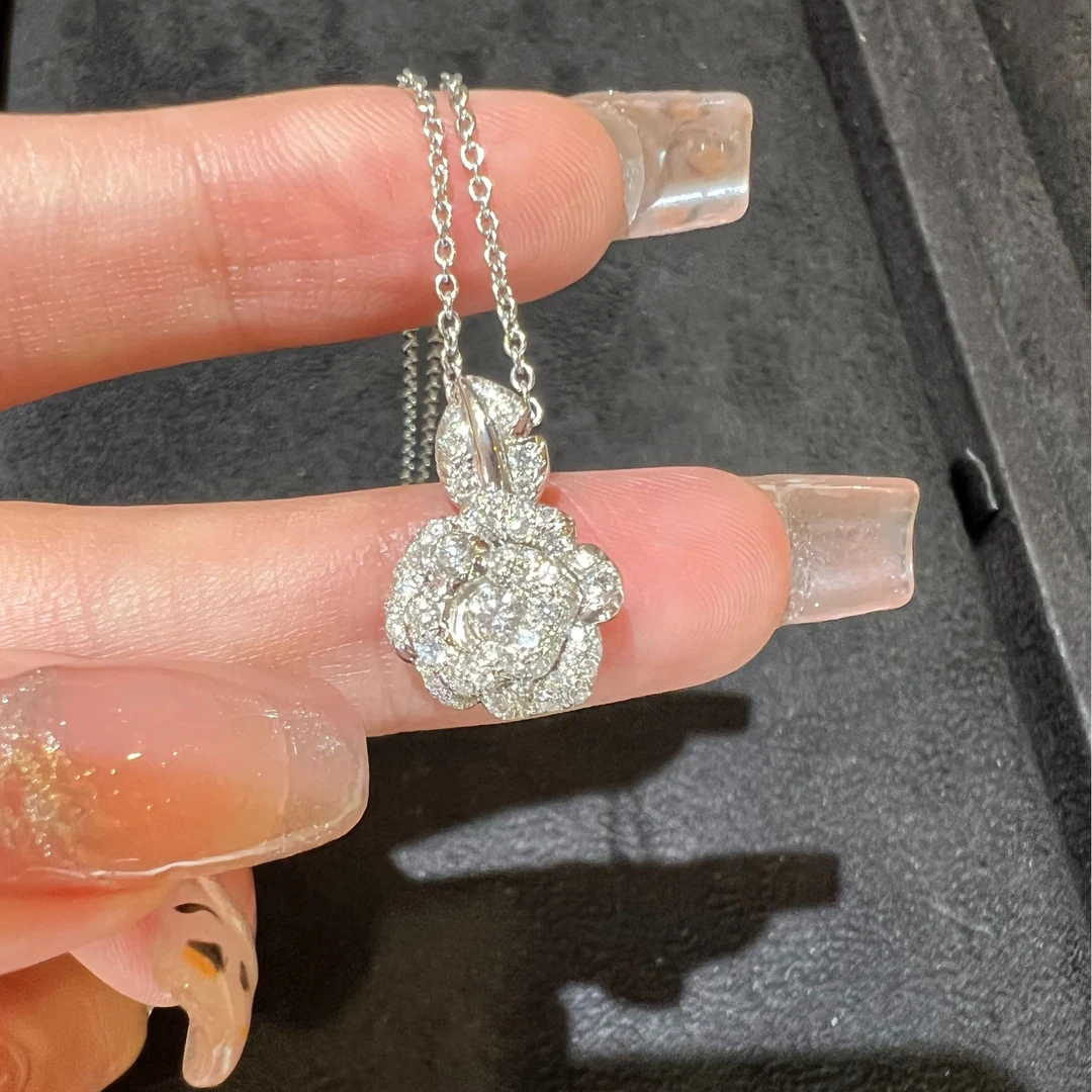 18K白金玫瑰花满钻项链