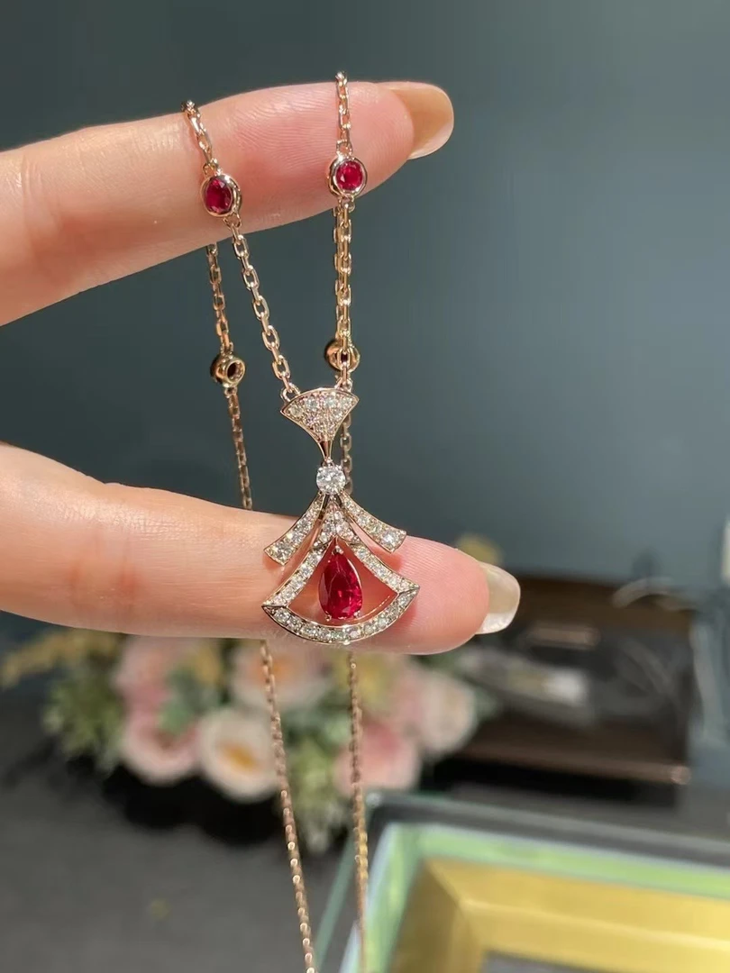 【IRIF】18k金钻石流苏项链配合成宝石101