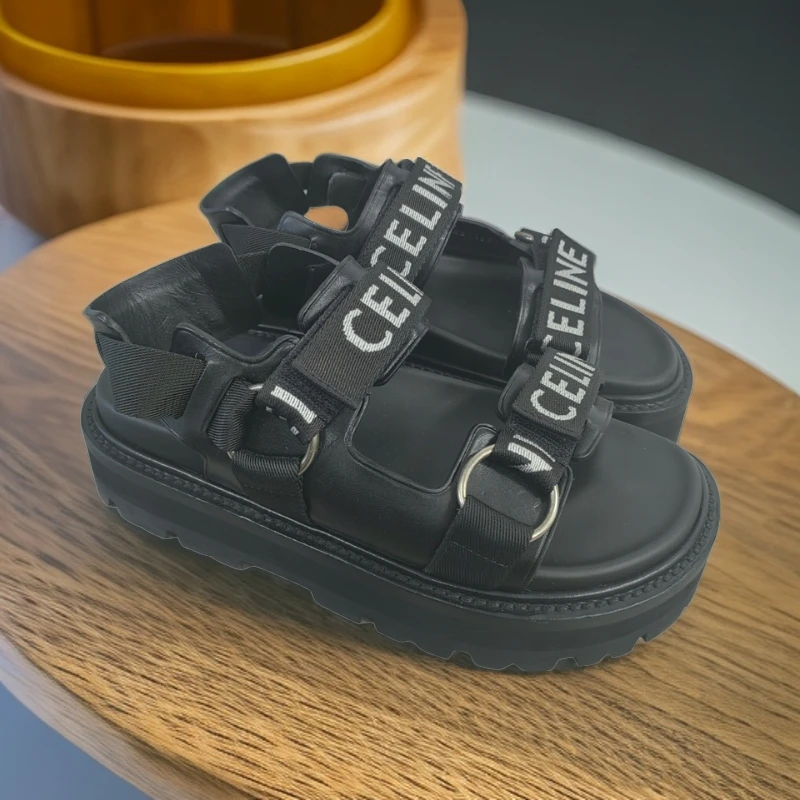 99新  瑟琳Celine/黑色一字带凉鞋/37.5码