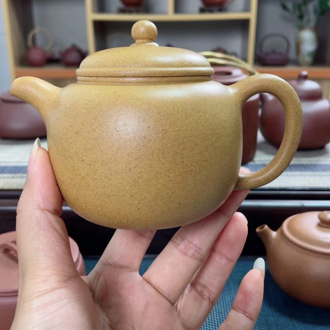 紫砂茶壶袍尊。