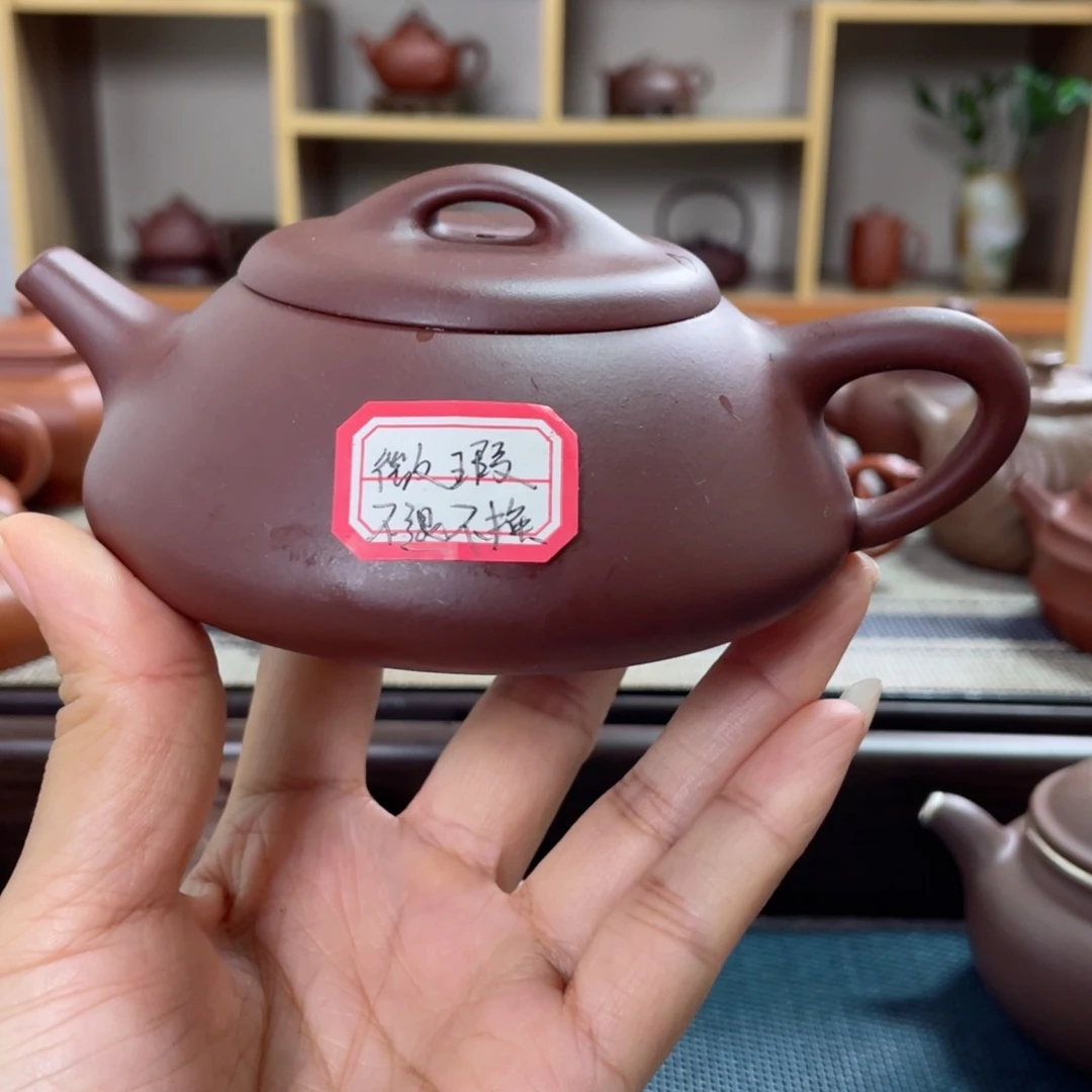 紫砂茶壶壶。