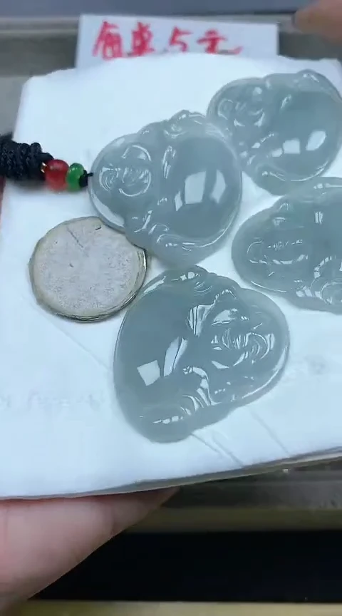 【闪购商品】翡翠颈饰未镶嵌42大佛多样性其一