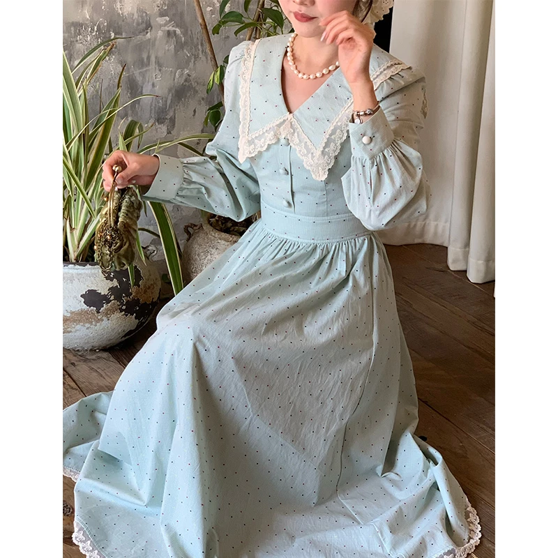 法式时尚洋气翻领娃娃领连衣裙女秋冬优雅格子刺绣长裙77093