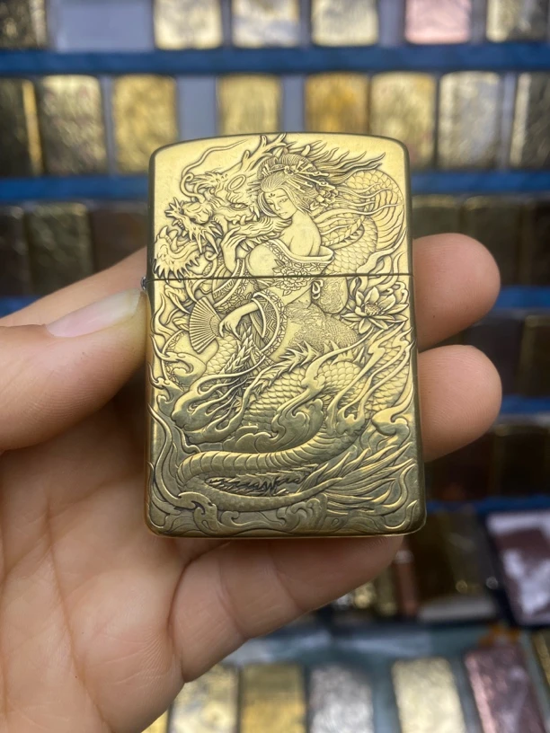 佐罗【人中龙凤】/双面3D立体浮雕/902S盔甲机/防风/煤油打火机