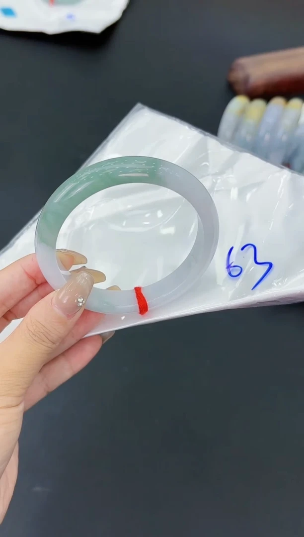 【闪购商品】翡翠手镯未镶嵌翡翠A货