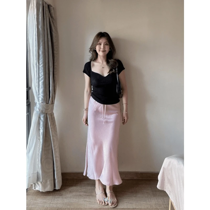 法式方领锁骨显瘦正肩短袖t恤女高级感气质百搭半身裙时尚两件套