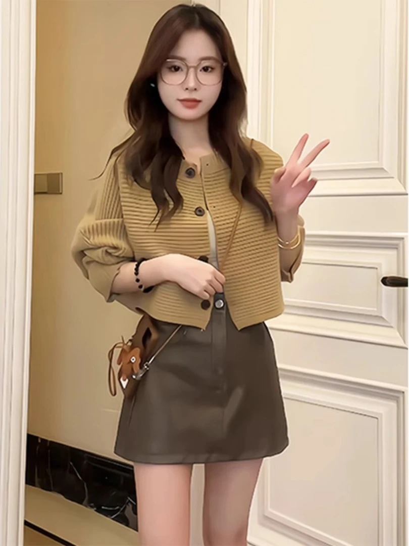 宽松坑条蝙蝠袖毛衣外套女秋冬季新款软糯小个子针织开衫短款上衣