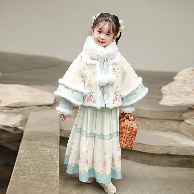 汉服女童冬季兔年过年服冬款儿童古装拜年服冬季国风冬款加厚套装