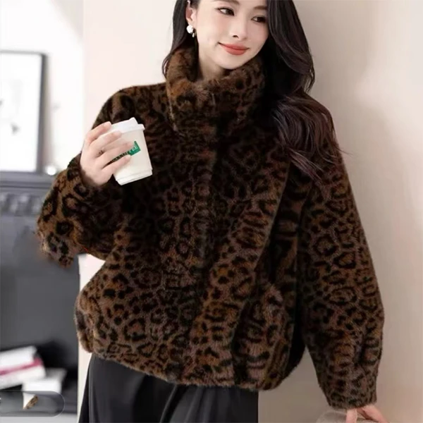 885#冬季豹纹时尚百搭网红气质宽松毛绒外套（M~XL 80~155斤）