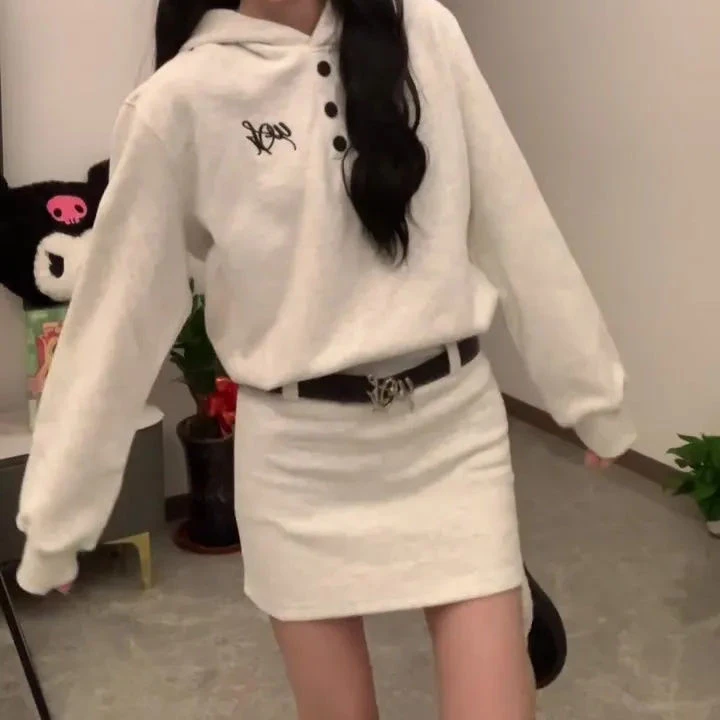 韩系学院风套装高级感宽松秋冬百搭连帽卫衣连衣裙女两件套套装