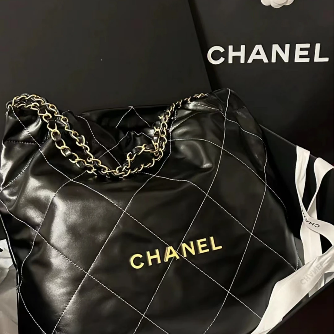 99新 Chanel/香奈儿 青奢荟/时尚黑金中号垃圾袋单肩包/41600