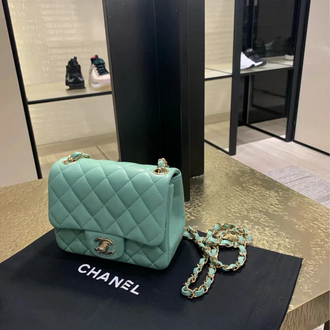 95新 Chanel/香奈儿 青奢荟/嫩绿金扣方胖子斜挎包/////////45776